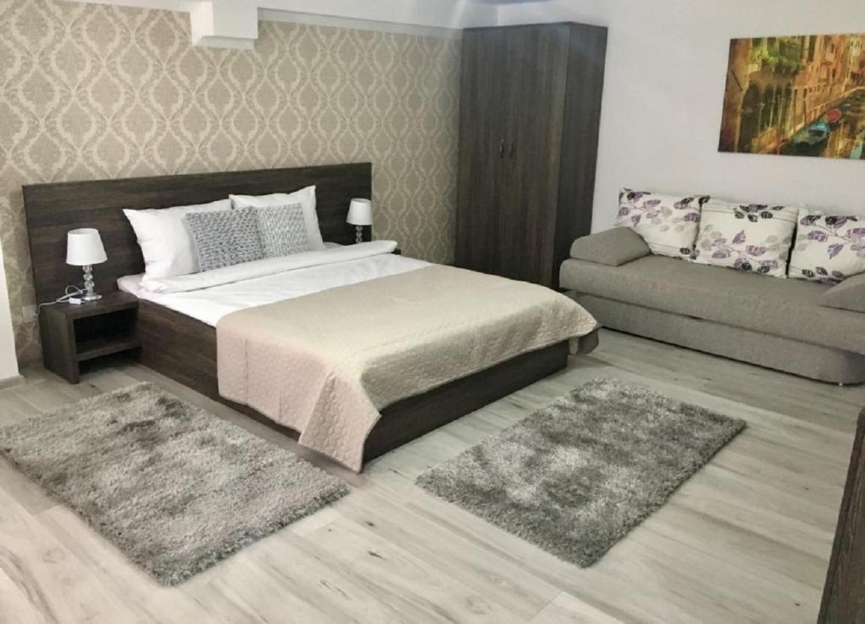 B House Rooms Iasi Extérieur photo